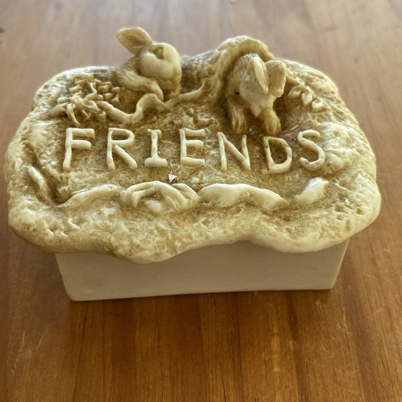 Hen-Feathers Best Friends Rabbit Trinket Box - Picture 3 of 7